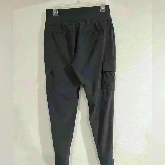 Athleta Joggers grey size 2 with stretch, drawstring and pockets - Picture 3 of 5